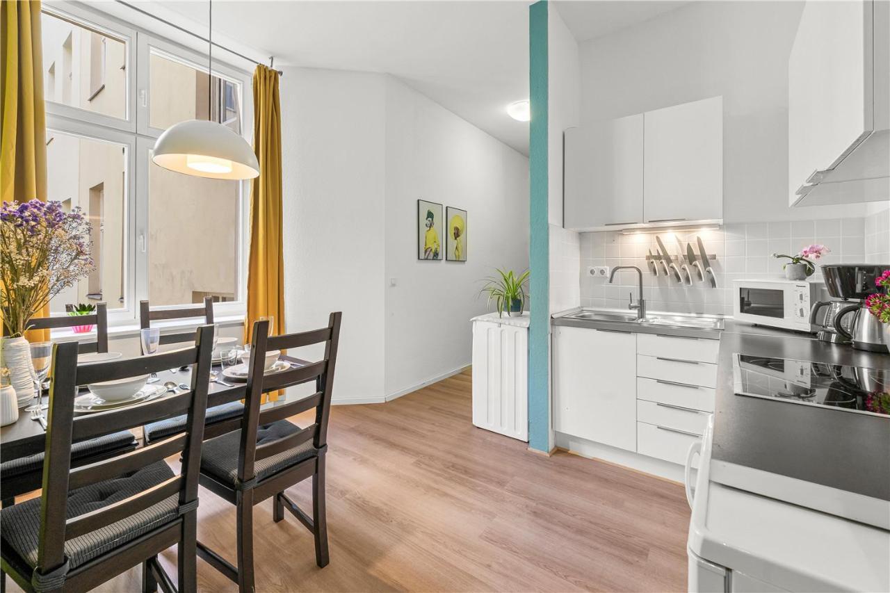 Apartment 33 E-g Schönhauser Allee Berlin