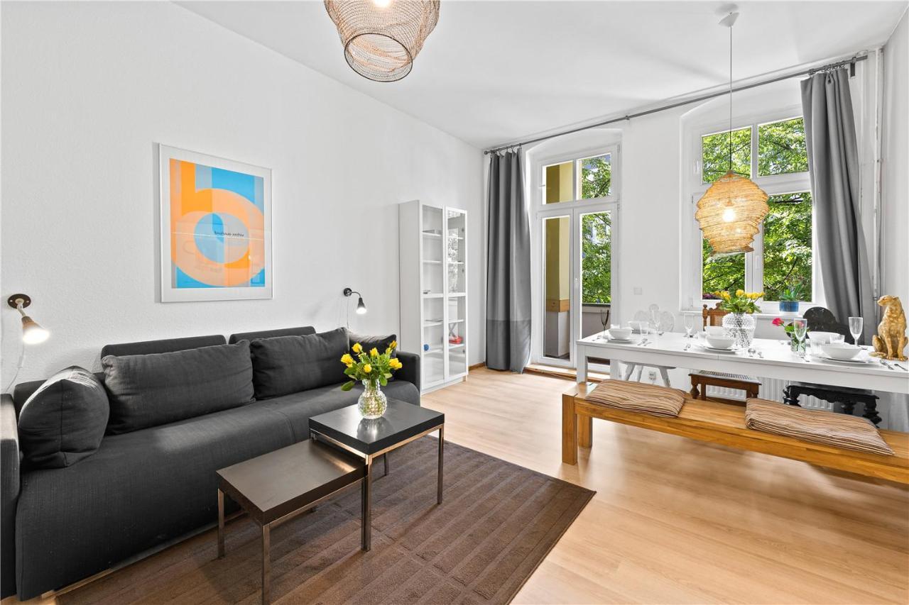 33 E-g Schönhauser Allee Apartment