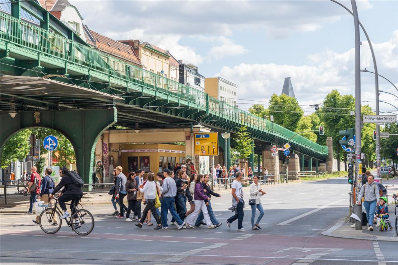 33 E-g Schönhauser Allee *
