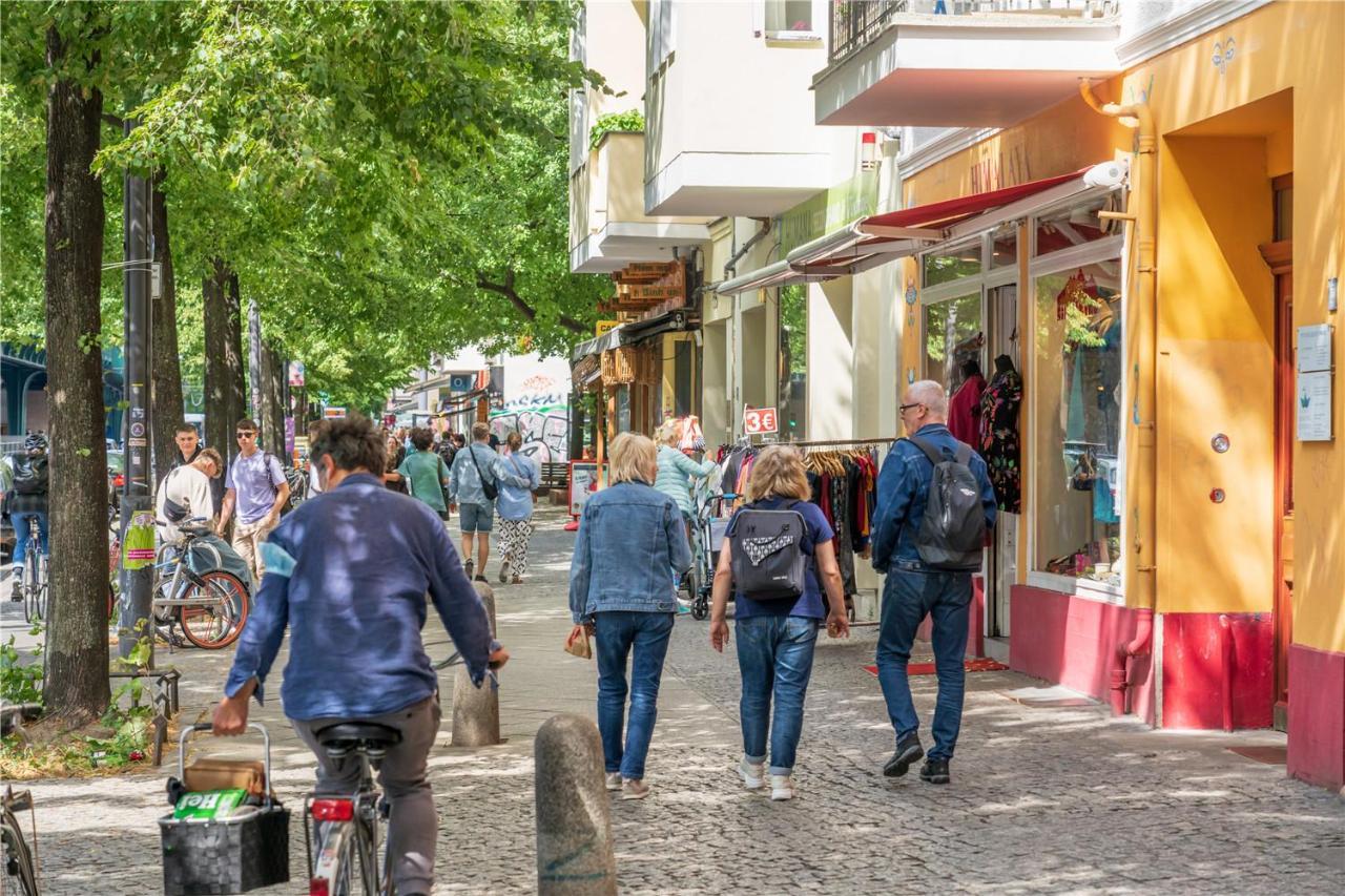 33 E-g Schönhauser Allee *