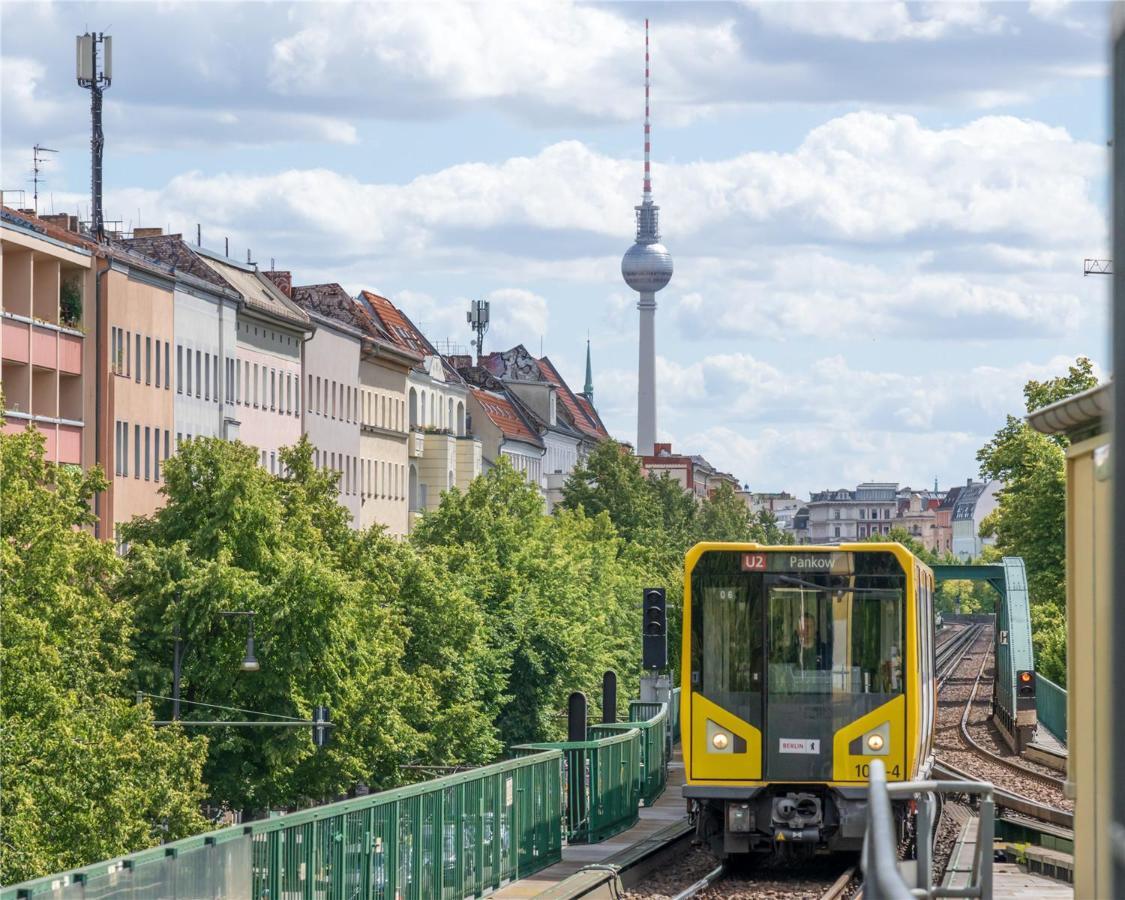 33 E-g Schönhauser Allee Apartment Berlin